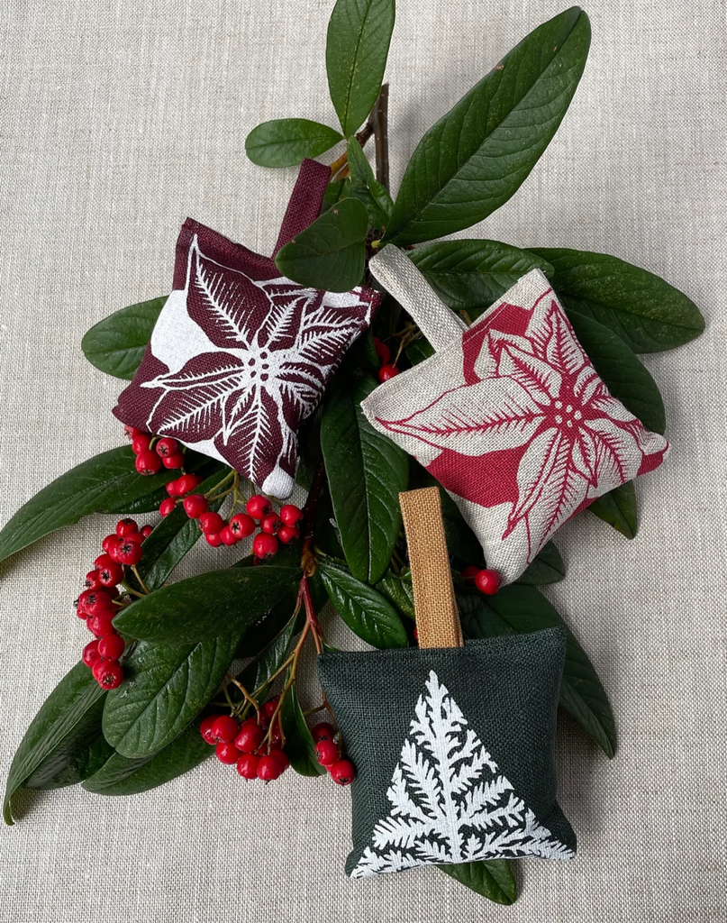 Lavender Sachet - Poinsettia