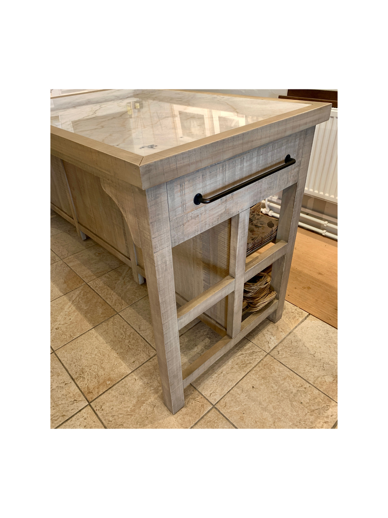 Virginia Kitchen Island